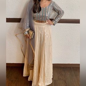 Modern Indian Lehenga Outfit! 3 Piece Set Grey/Cream